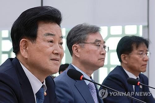 N. Korea's economy entering recovery phase amid closer ties with Russia, China: Seoul