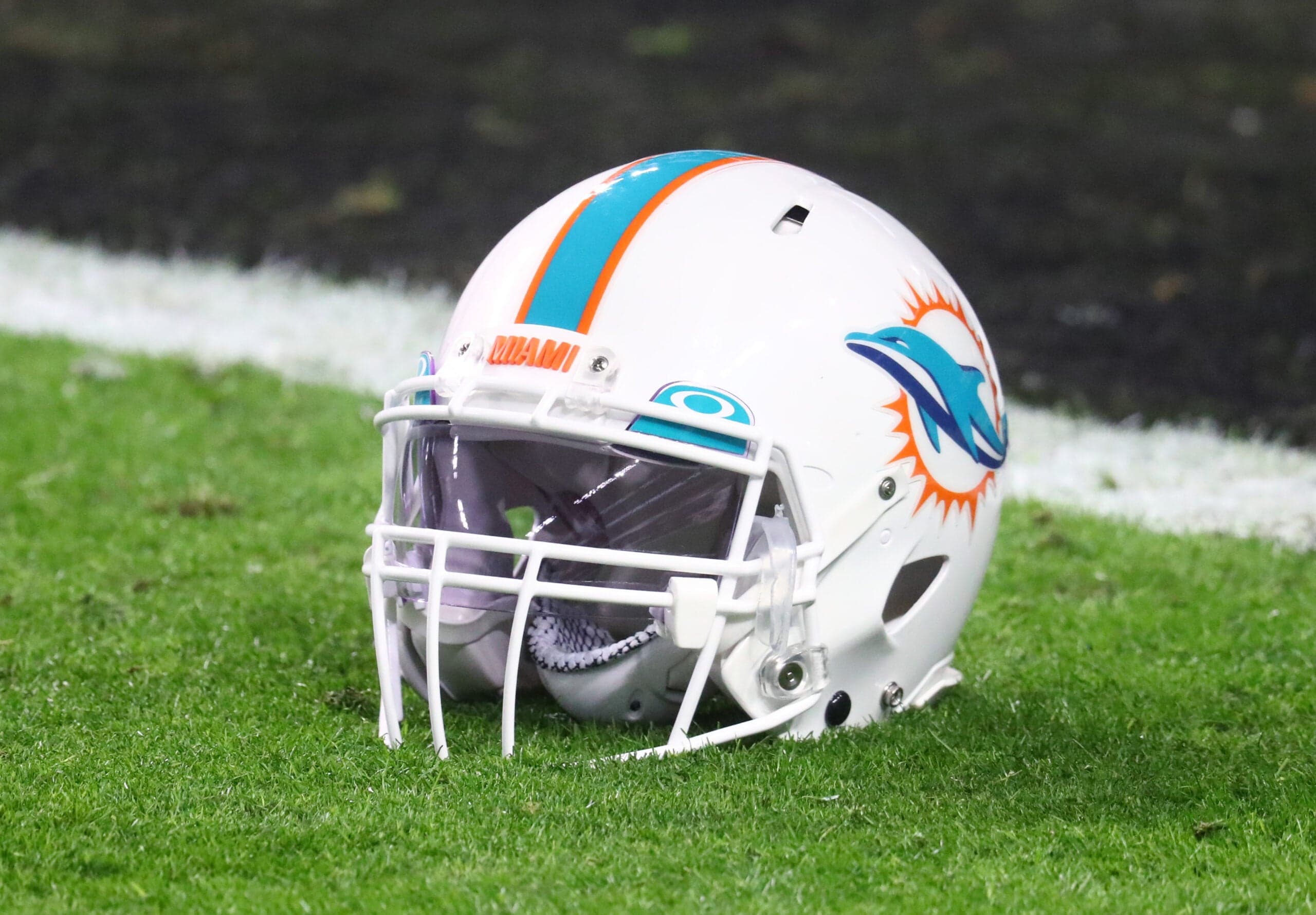 Unsigned Viking Could Be on Dolphins’ Radar