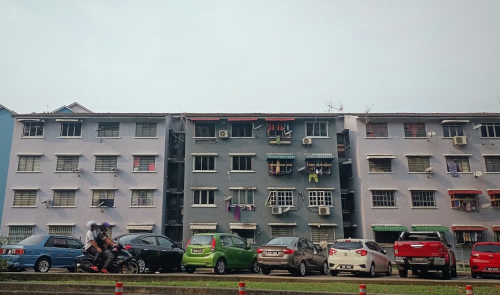 Not broke, but still struggling — Nik Zirwatul Fatihah and Nik Ahmad Sufian