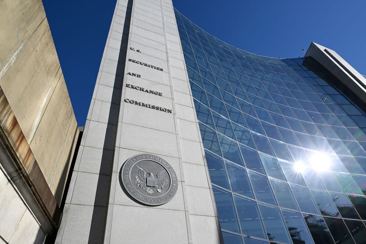 SEC Approves Plan Removing Day-Trading Limit for Small Investors